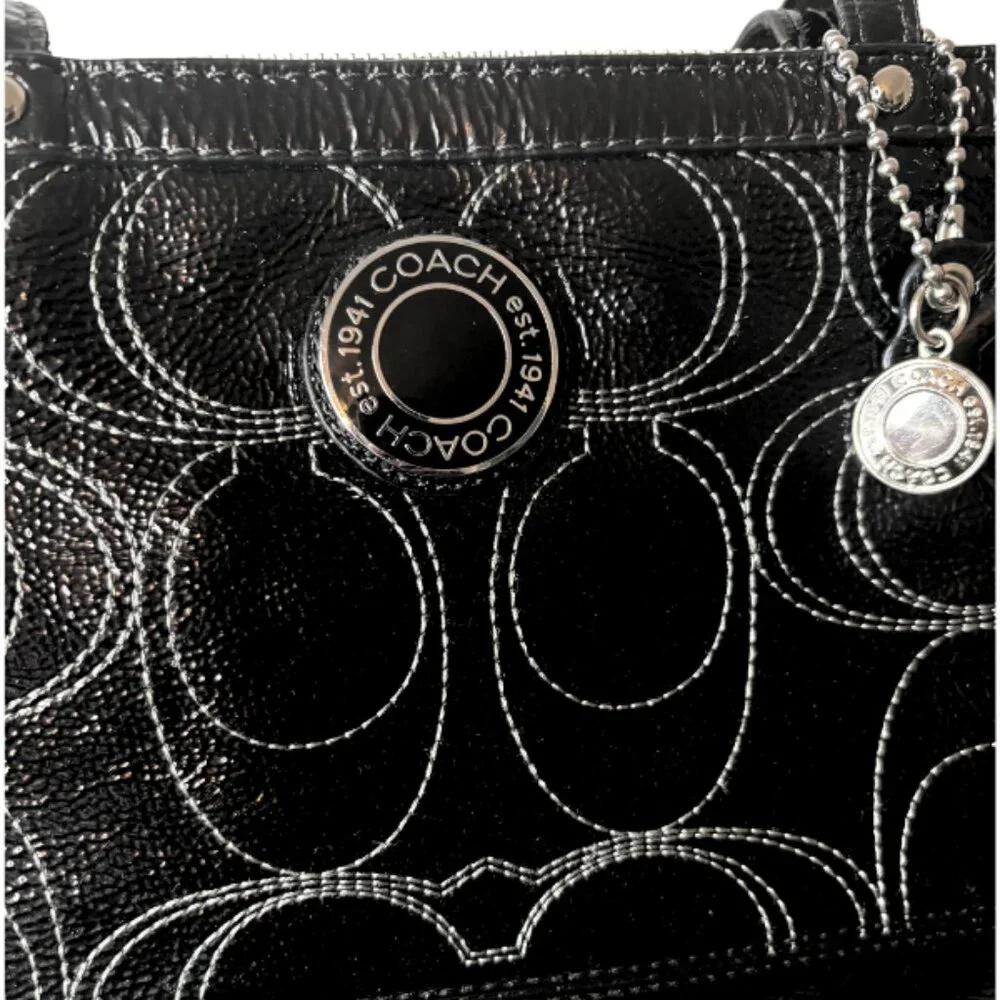 Coach Large Signature Black Patent Leather Shoulder Handbag - Picture 8 of 10